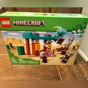 LEGO Minecraft Desert Outpost Set - Green, Orange, Brown
